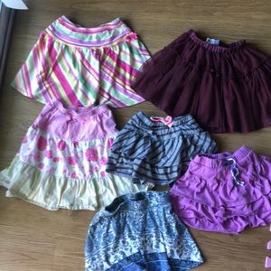 45 piece lot of girl’s 6/7/8 shirts, skirts, pants, skorts, dresses, leggings